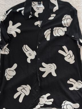 Black Short Sleeve Button-Up Shirt with White Mickey Mouse Cartoon Hand